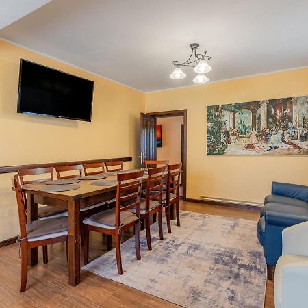 Отель Casa Saraste Рышнов Экстерьер фото
