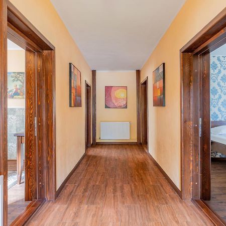 Отель Casa Saraste Рышнов Экстерьер фото